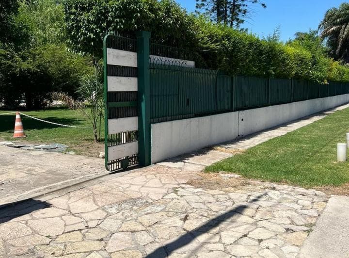 Casa Quinta 260 m² en 2.505 m² de Tierra - Quincho C/ Parrilla y Pileta de Natación Villa Luzuriaga - 5