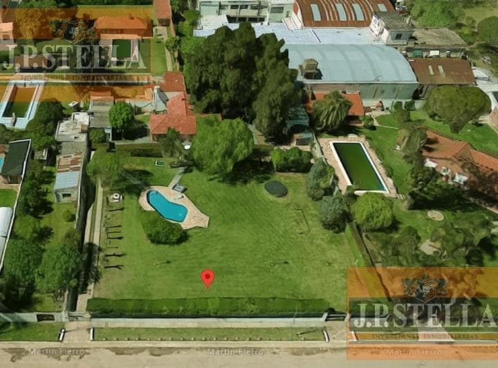 Casa Quinta 260 m² en 2.505 m² de Tierra - Quincho C/ Parrilla y Pileta de Natación Villa Luzuriaga - 3