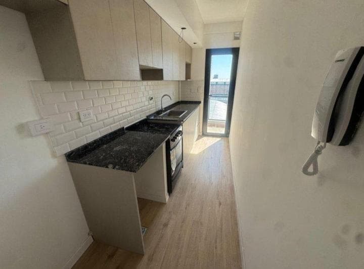Departamento en Venta Dos Ambientes en Lanus Oeste. - 2