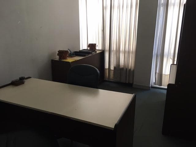 Bajo de Precio! Gran Oportunidad. Oficina en Venta. Excelente Ubicacion - 5