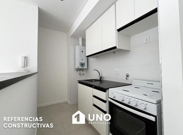 Amplio Departamento de 1 Dormitorio con Balcón y Amenities en Montevideo y Sarmiento. - 3