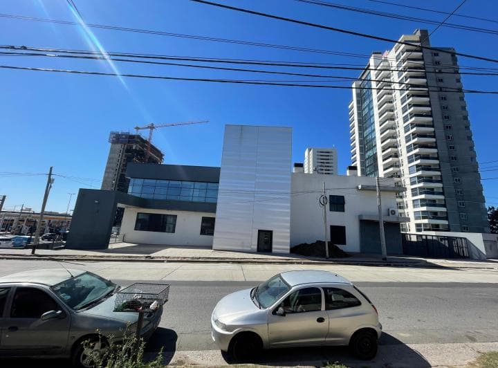 Casa a Demoler – Terreno Estratégico Frente a Torres Gama - 2