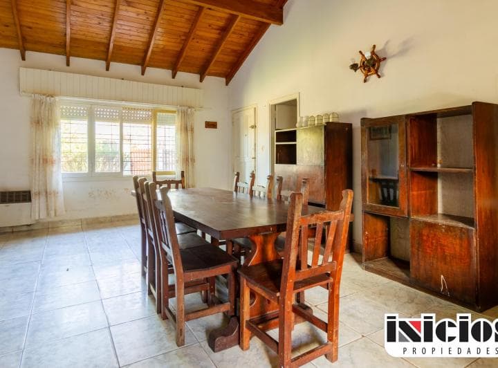 Hermoso Chalet en Barrio Tranquilo - C957 - 4
