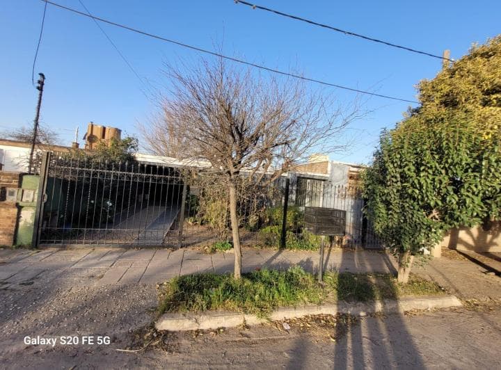 Casa Venta Barrio Mercantil 4 Dorm. Apta Credito Hipotecario - 3