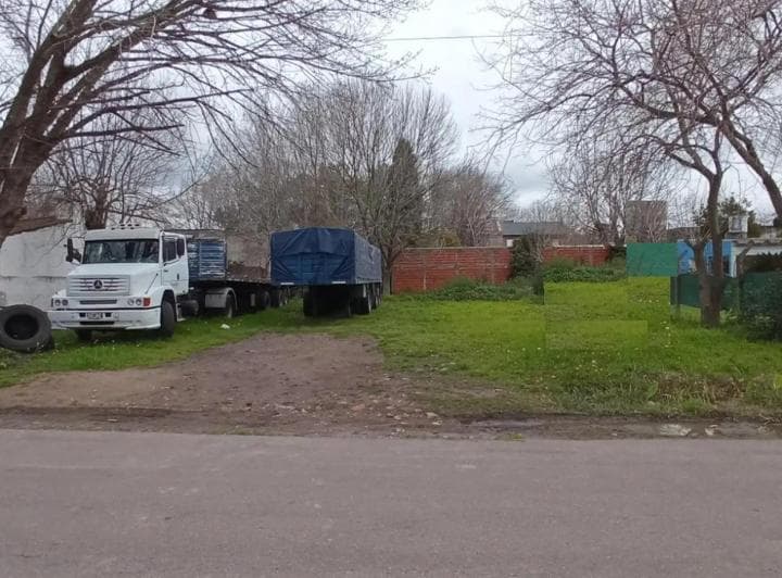 27 (412 y 413) Lote de 10 X 30 Baldio - 5