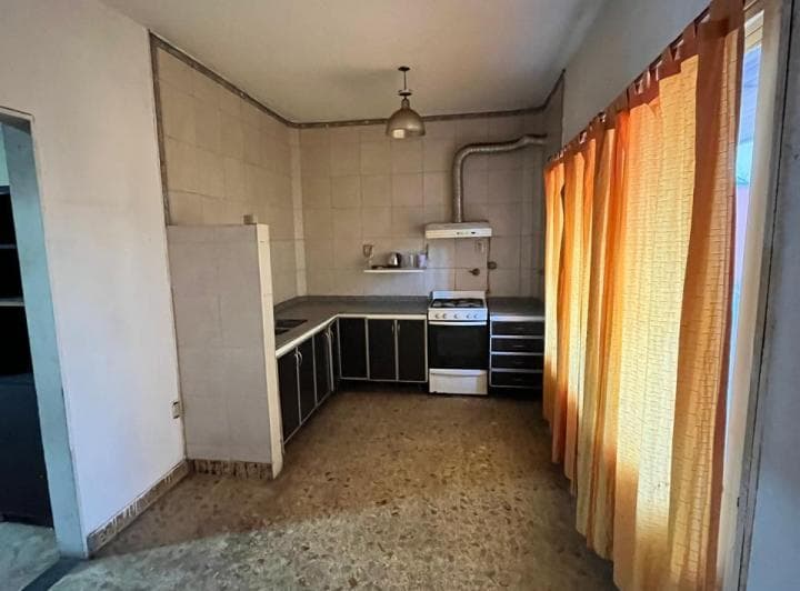 Ciudadela. 25 de Mayo Al 700. Piso Unico 3 Amb. Al Frentre con Patio, Balcon y Terraza. - 5