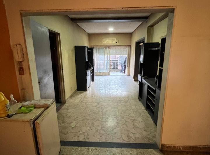 Ciudadela. 25 de Mayo Al 700. Piso Unico 3 Amb. Al Frentre con Patio, Balcon y Terraza. - 4