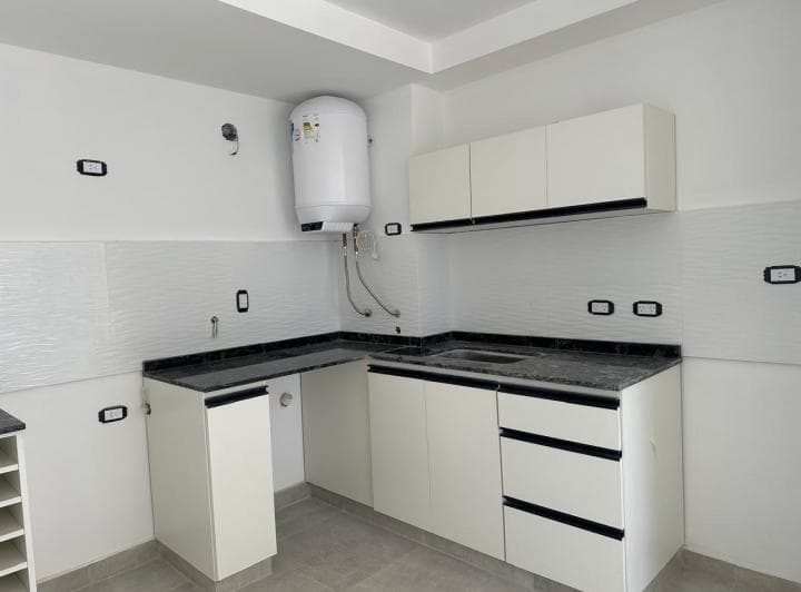 Venta Departamento 1 Dormitorio en Alto Alberdí. Edificio con Pileta y Asador. - 5