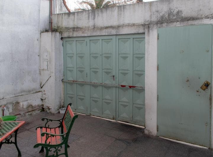 Venta Casa 5 Ambientes con Patio y Cochera en Lanus Este - 3