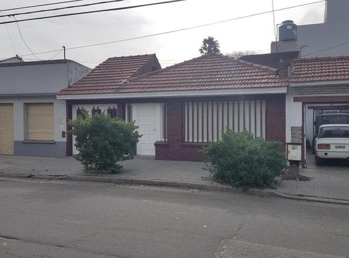 Chalet Totalmente en Planta Baja, con Factibilidad de Ampliación o Desarrollo, Zona Unmdp - 3