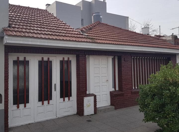 Chalet Totalmente en Planta Baja, con Factibilidad de Ampliación o Desarrollo, Zona Unmdp - 2