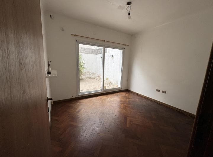 Chalet en Excelente Ubicación, Cercano Al Centro Comercial Güemes y Al Nuevo Shopping. - 3