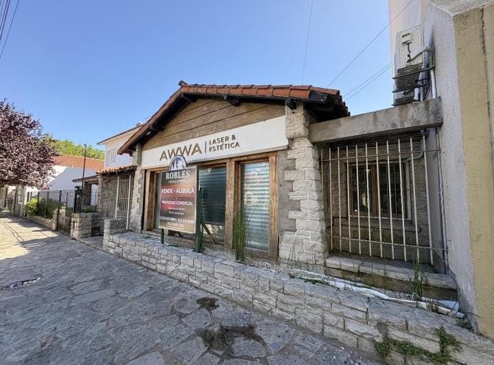 Chalet en Excelente Ubicación, Cercano Al Centro Comercial Güemes y Al Nuevo Shopping. - 2