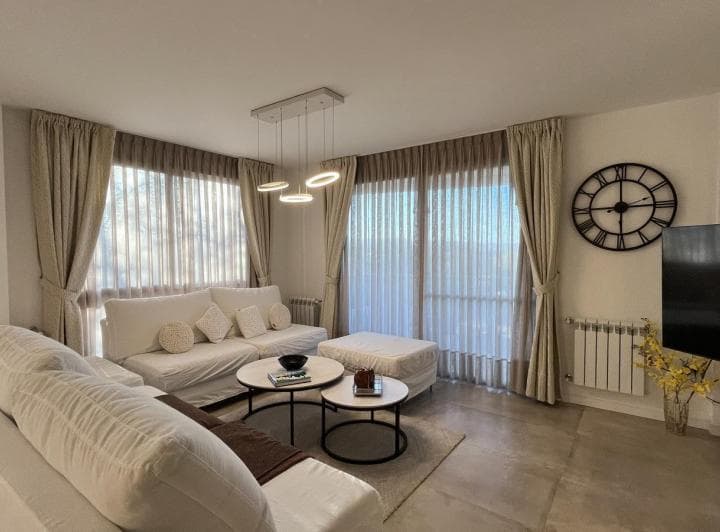 Departamento Premium de 3 Dorm. en El Collado, Valle Escondido - 2