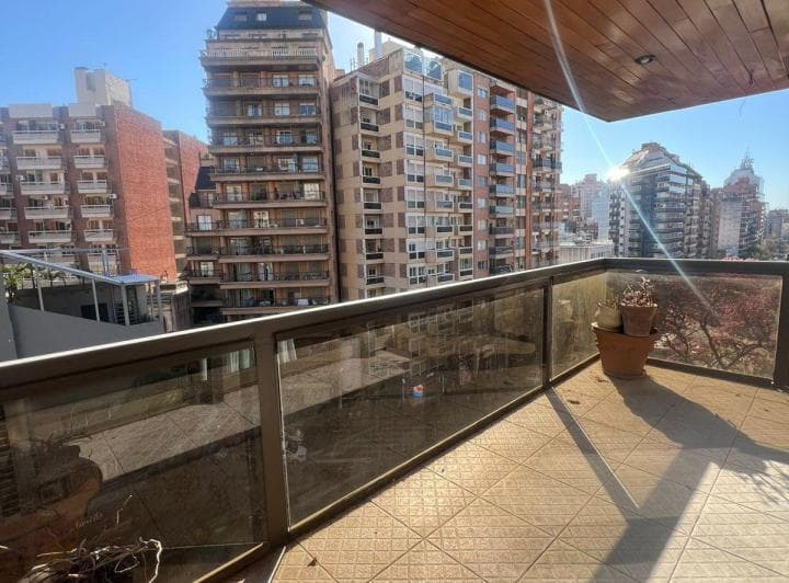Venta – Semipiso de Categoría Sobre Yrigoyen! - 3