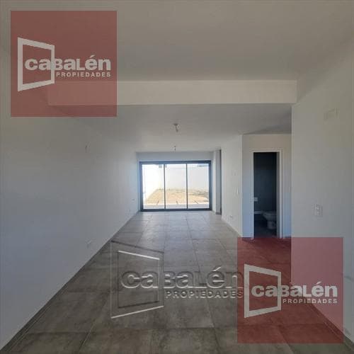 Dúplex en Venta de 3 Dorm. en Lomas de Manantiales con Seguridad 24 Hs - 2