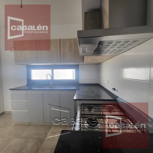 Dúplex en Venta de 3 Dorm. en Lomas de Manantiales con Seguridad 24 Hs - 5
