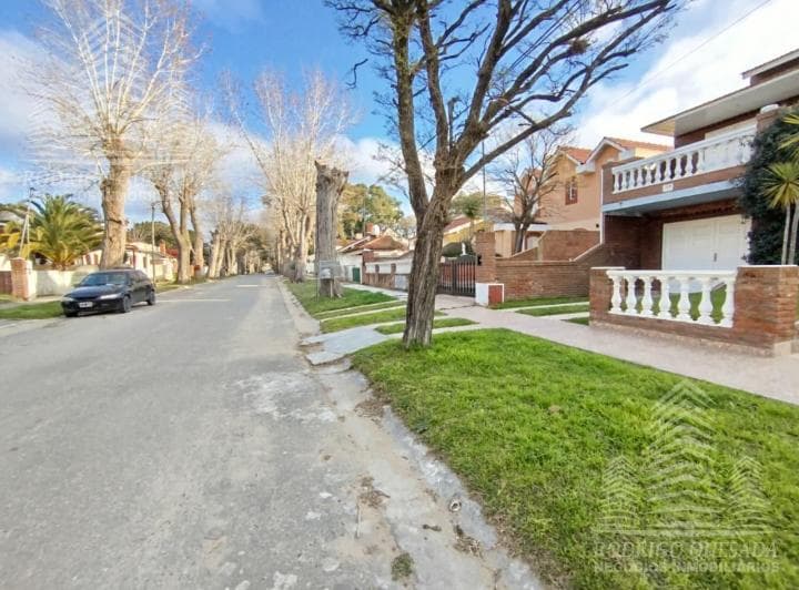 Exclusiva Casa en La Lucila del Mar. - 2