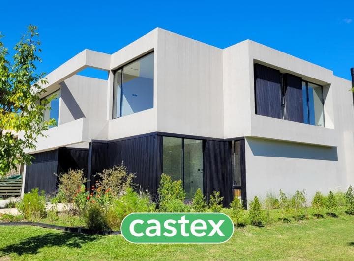 Casa en Venta en El Yacht, Nordelta con Salida Al Rio, Moderna y de Categoría - 3