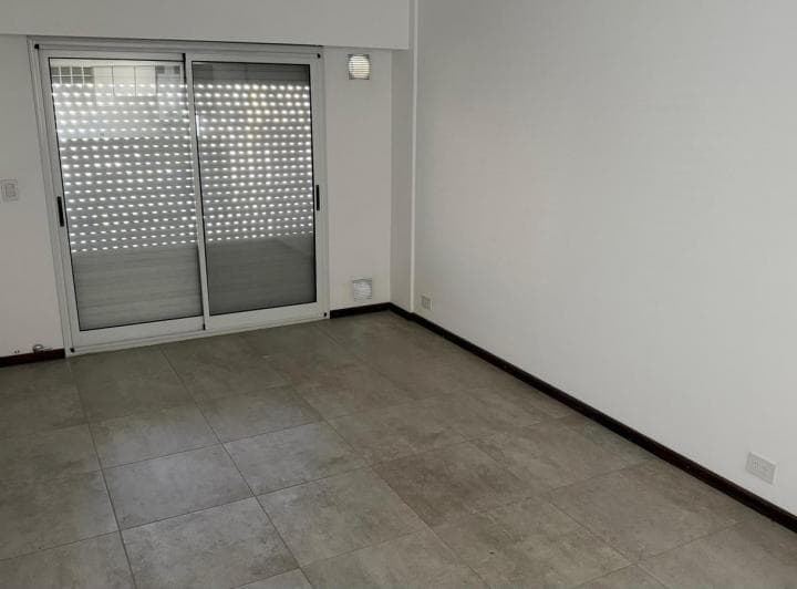 Departamento de 1 Dormitorio con Balcón Al Frente - 4