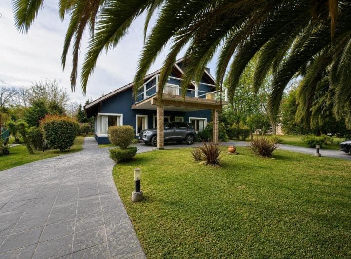Lote 1300 m² con Piscina y Suite con Vestidor – Venta Directa y Amoblada” Oportunidad - 2