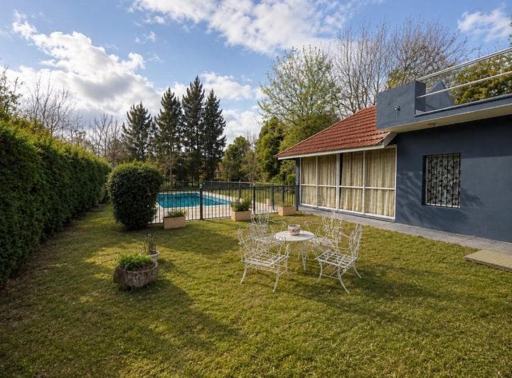 Lote 1300 m² con Piscina y Suite con Vestidor – Venta Directa y Amoblada” Oportunidad - 5