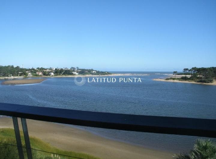 Apartamento en La Barra, 3 Suites - 3