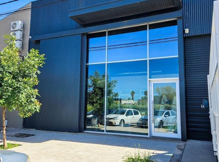 Venta - Galpón Ideal Logística o Depósito - Av Belgrano, Perez - 4