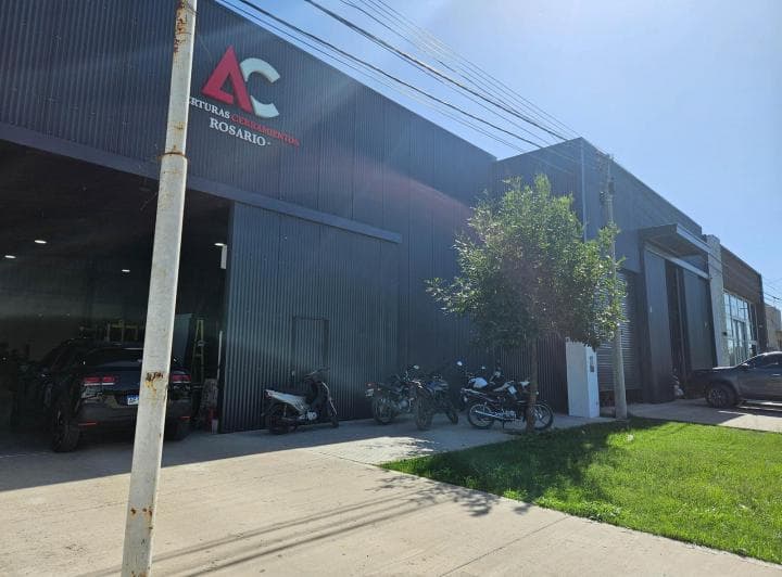 Venta - Galpón Ideal Logística o Depósito - Av Belgrano, Perez - 3