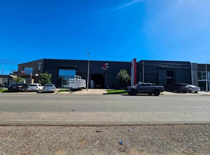 Venta - Galpón Ideal Logística o Depósito - Av Belgrano, Perez - 2