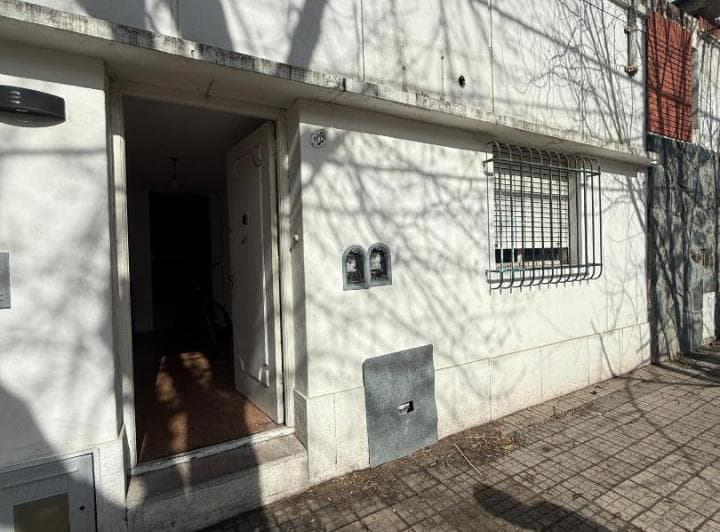 Casa en P. H Planta Baja Al Frente, 100 % Independiente - 2