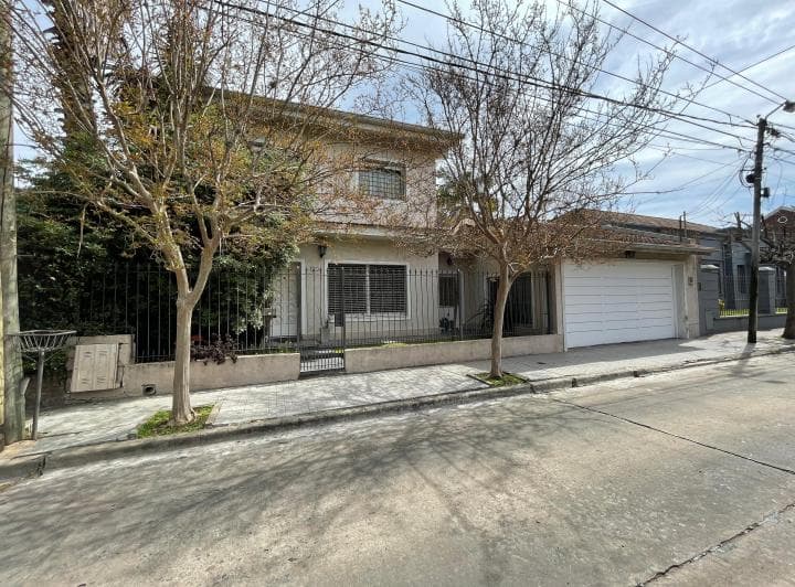 Casa - Venta - Ciudad Jardin - 2
