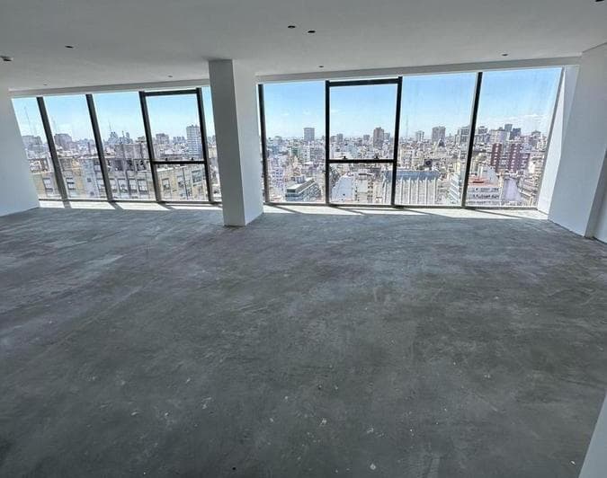 Oficina en Alquiler en Edificio Lex Tower, Piso Alto - 2