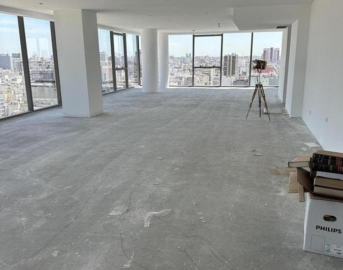 Oficina en Alquiler en Edificio Lex Tower, Piso Alto - 2