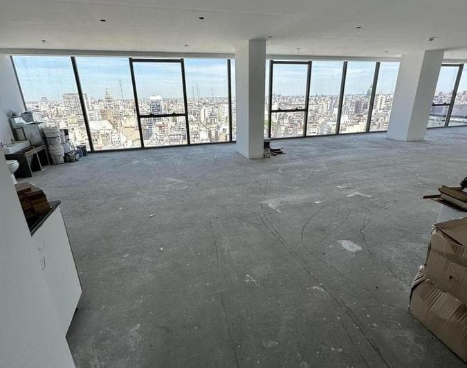 Oficina en Alquiler en Edificio Lex Tower, Piso Alto - 5