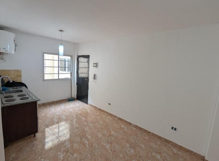 Venta Departamento de 2 Amb con Cochera Lanús Oeste - 3