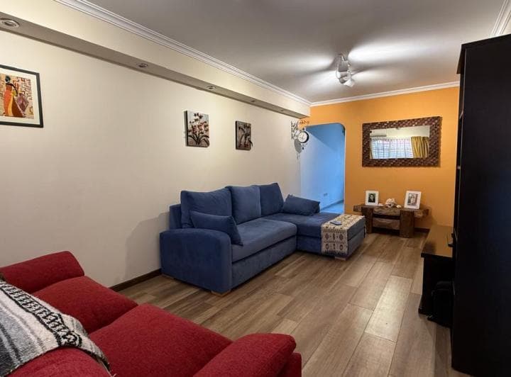 Excelente Duplex en 3 Plantas Reciclado a Nuevo - 4