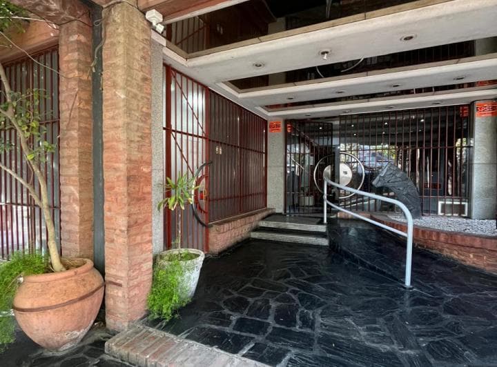 Departamento 2 Amb. Para Uso Profesional Zona Centrica de San Justo - 4