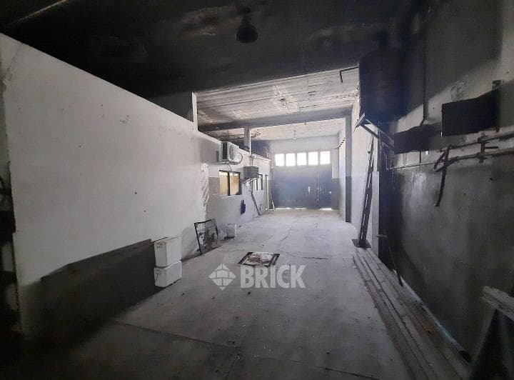 Espectacular Galpon con PH en Bouchard Al 3200 - 566 m² Cubiertos - 5