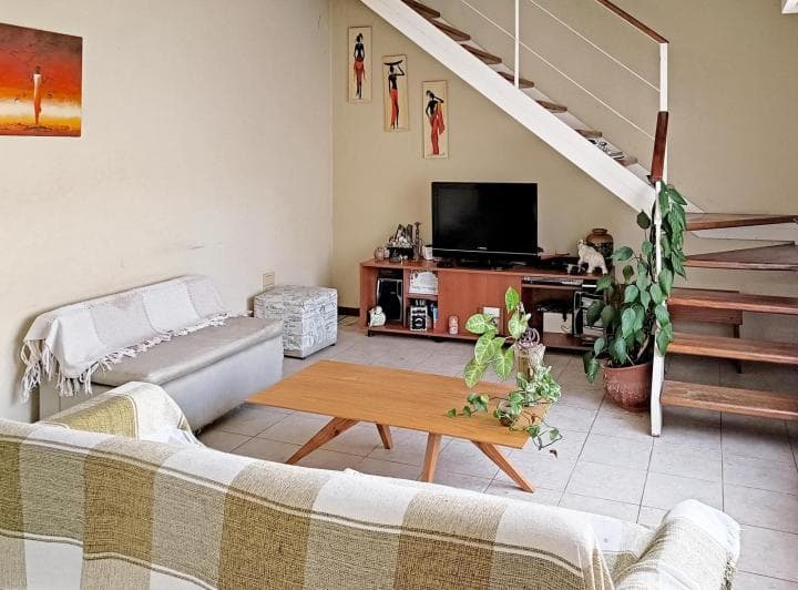 Venta | Permuta - Casa 4 Dorm., Quincho Parrillero y Cochera - Barrio Sarmiento, Rosario. - 5