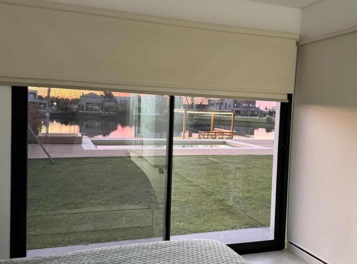 Casa en Venta con Salida a La Laguna en La Alameda Canning - 3