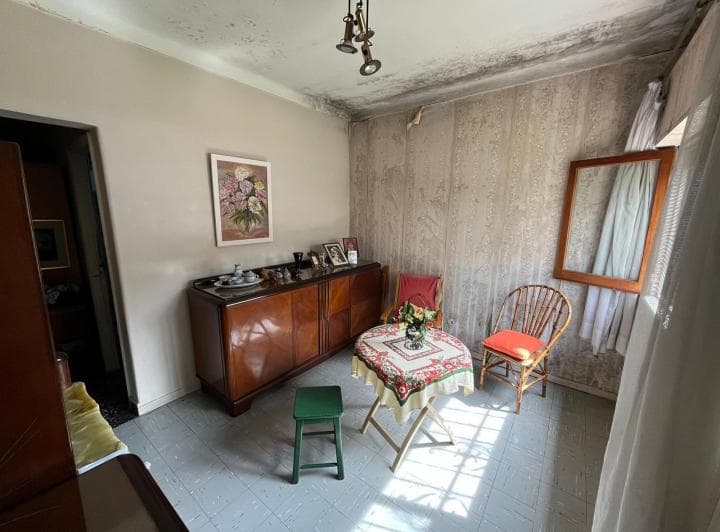 Casa de 3 Ambientes con Amplio Fondo en Castelar Norte - 3