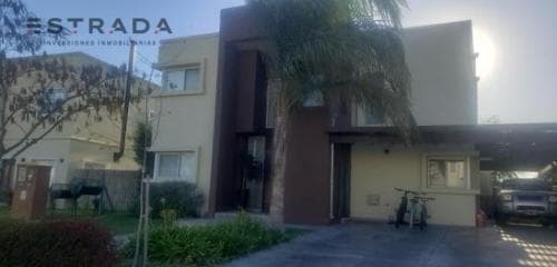 Casa en Venta con Piscina en San Alfonso - Pilar del Este - Pilar - 2