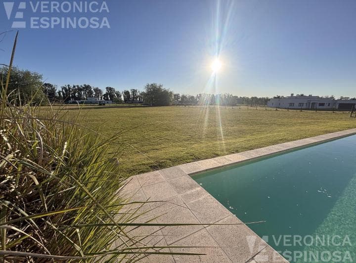 Casa en Venta de Cinco Ambientes, Piscina, Chacra, Lujan, Santa Matilda - 2