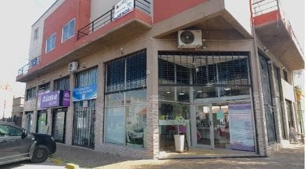 Locales y Deptos en Block con Renta - 3