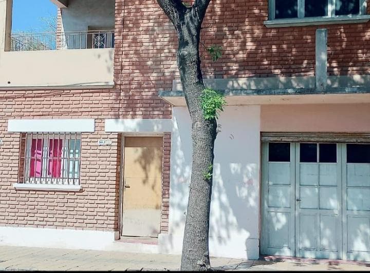 Casa con Local en Venta San Martin - 2
