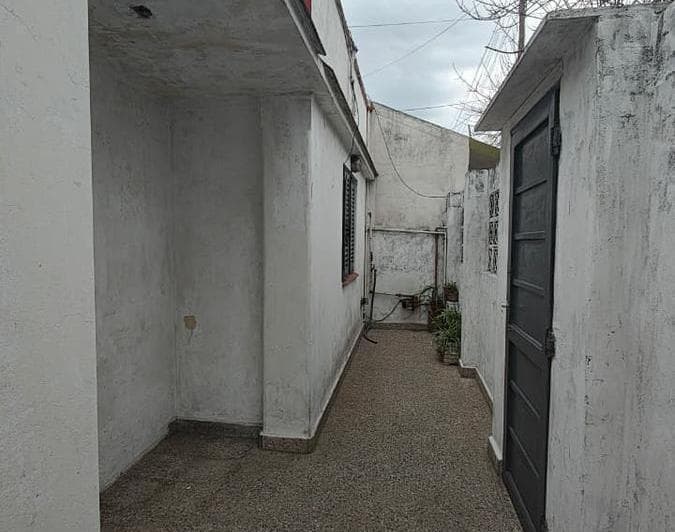 Casa 3 Ambientes Venta en Jose Leon Suarez 1975 (Remedios de Escalada) - 2
