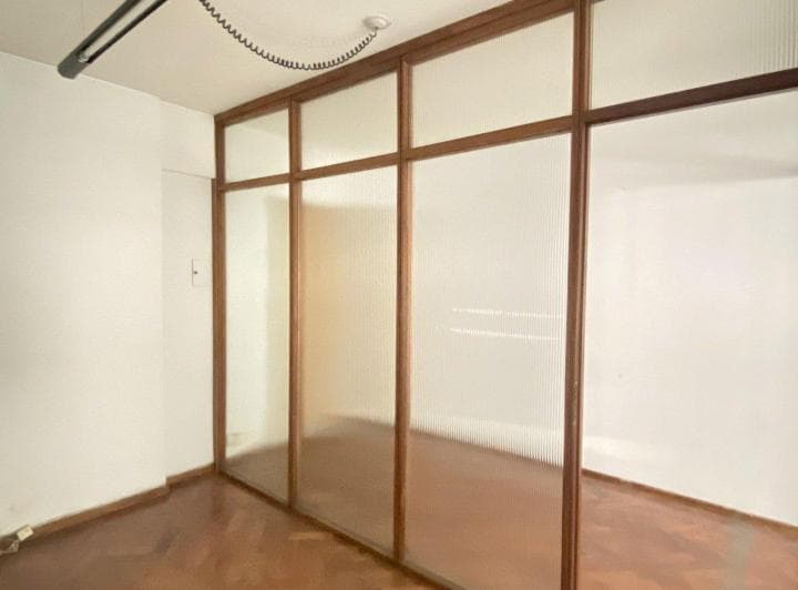 Venta Oficina con Cochera. Centro de Rosario - 4