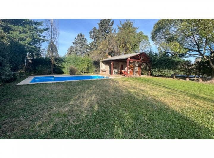 Casa en Alquiler Roldan - 2