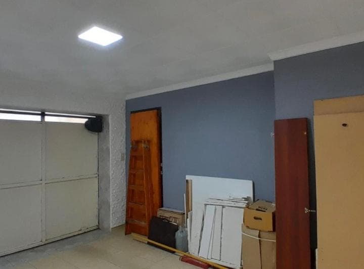 Casa 3 Dorm. con Cochera Barrio Lamadrid - 3